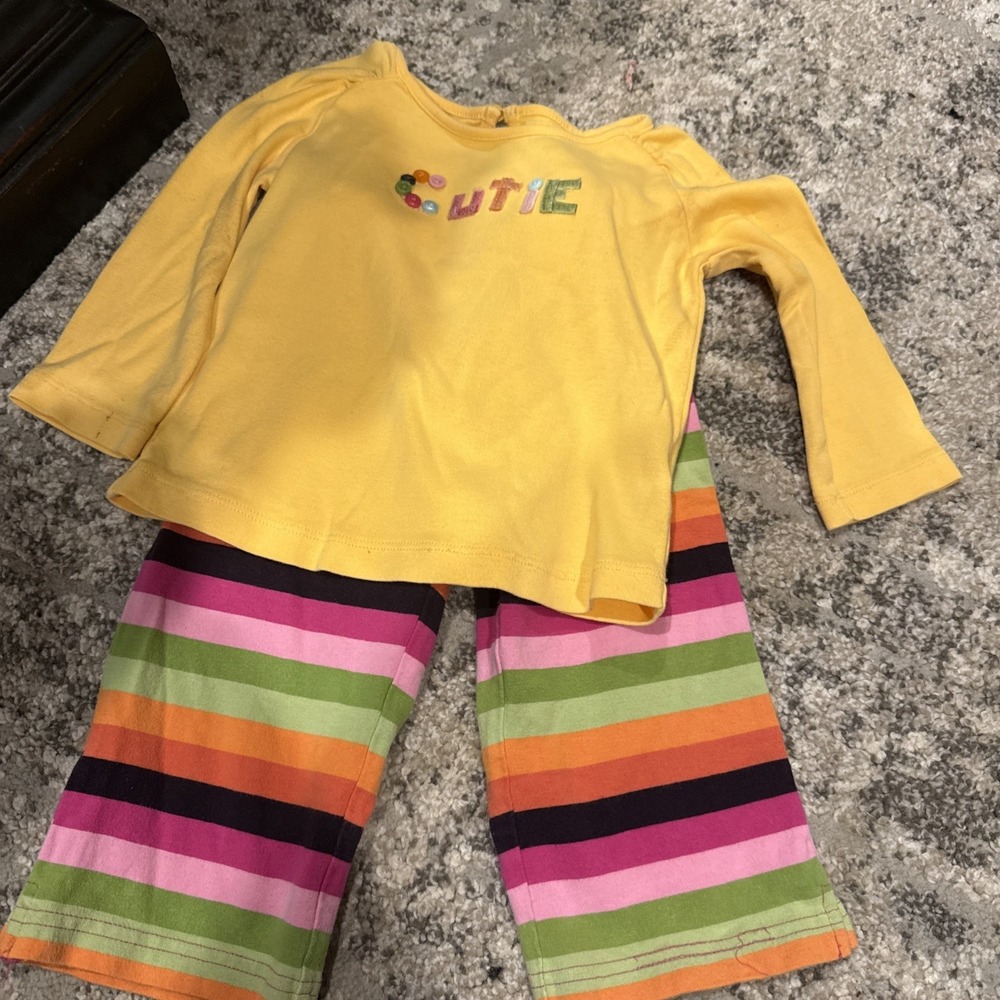 Gymboree baby girls 12-18 month All About Buttons 2 Piece Top Leggings Set